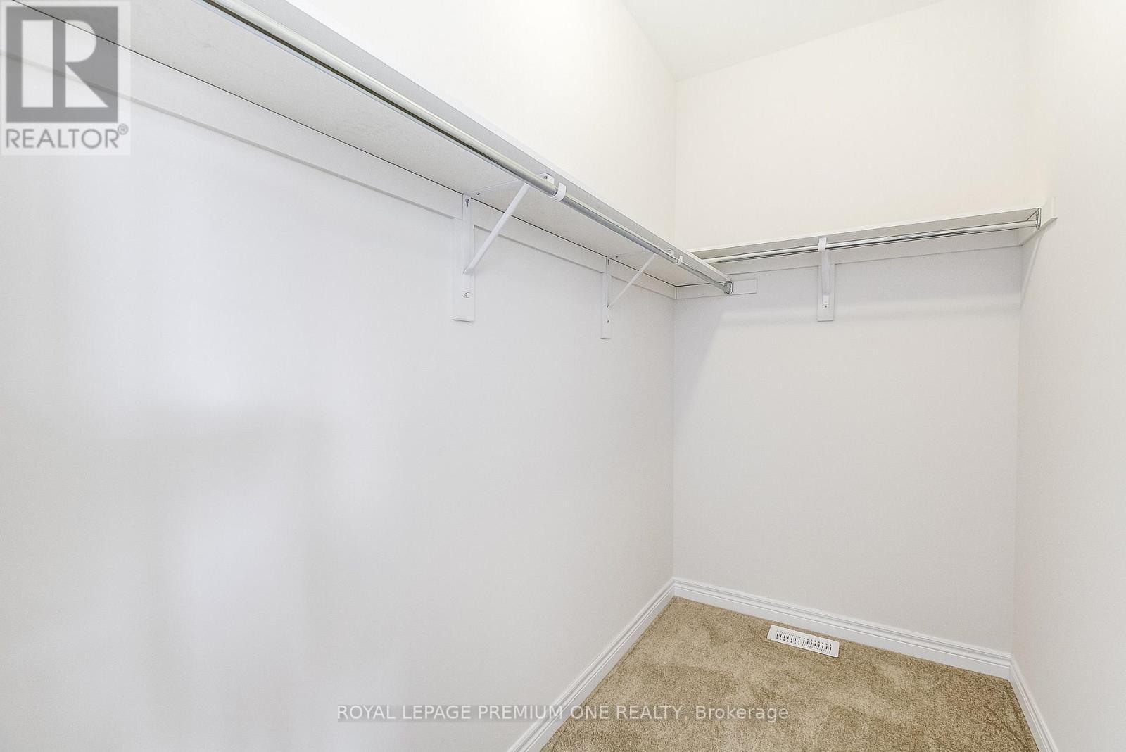 432 Kennedy Circle, Milton, ON - Indoor With Storage