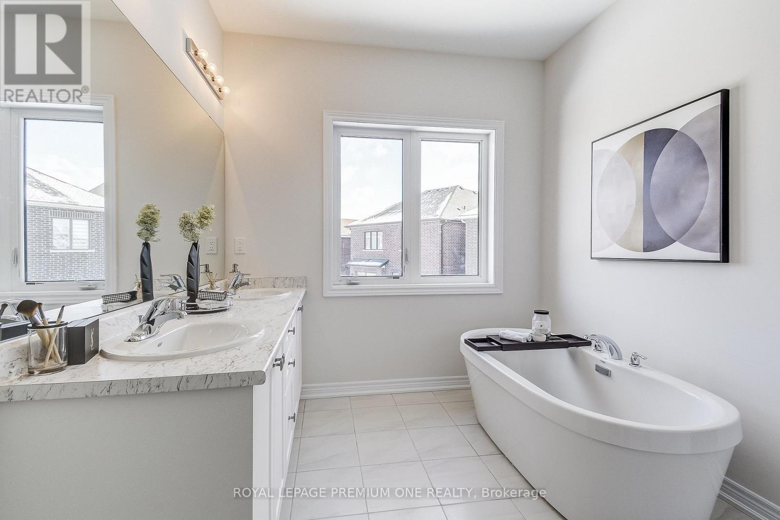 432 Kennedy Circle, Milton, ON - Indoor Photo Showing Bathroom