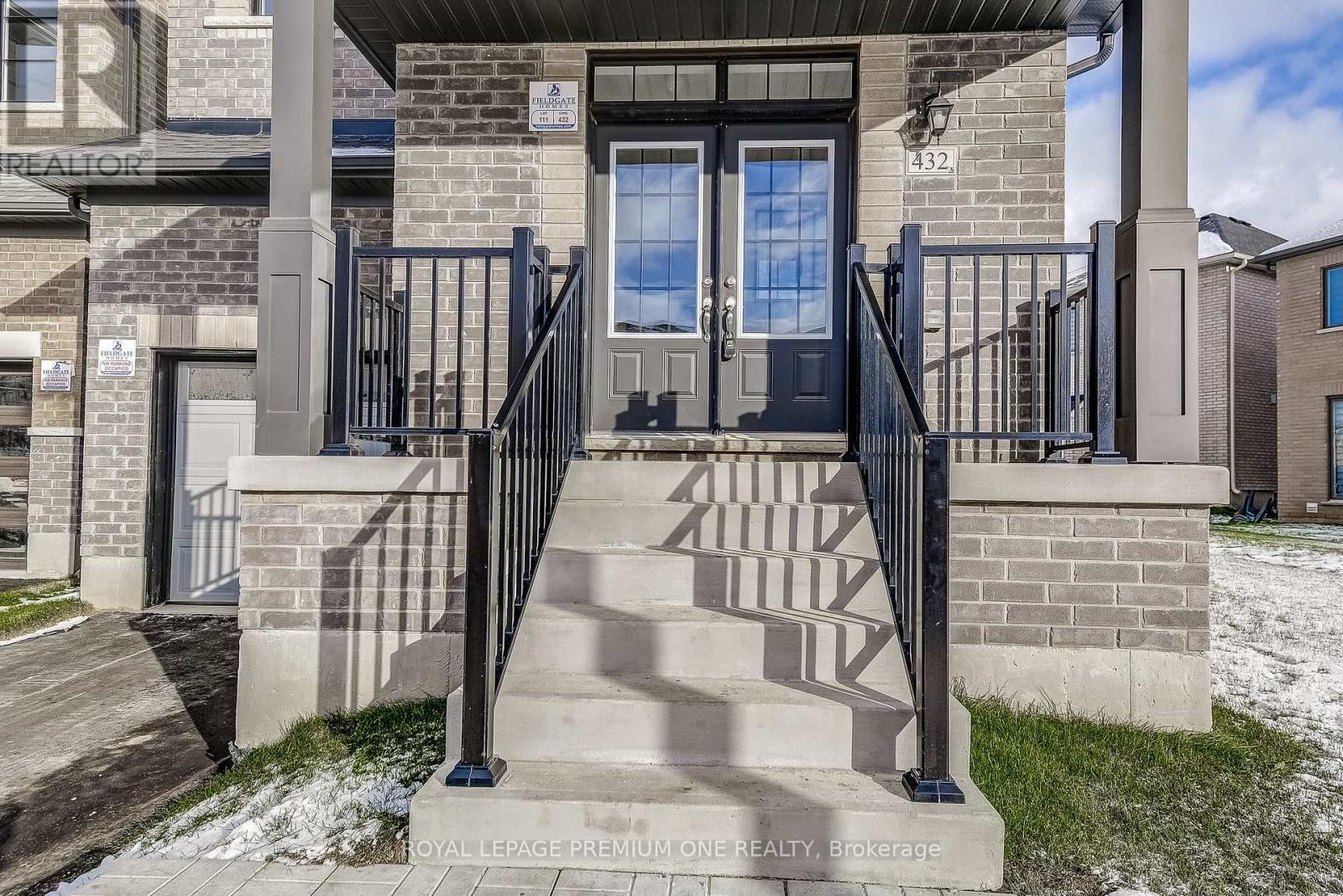 432 Kennedy Circle, Milton, ON - Outdoor