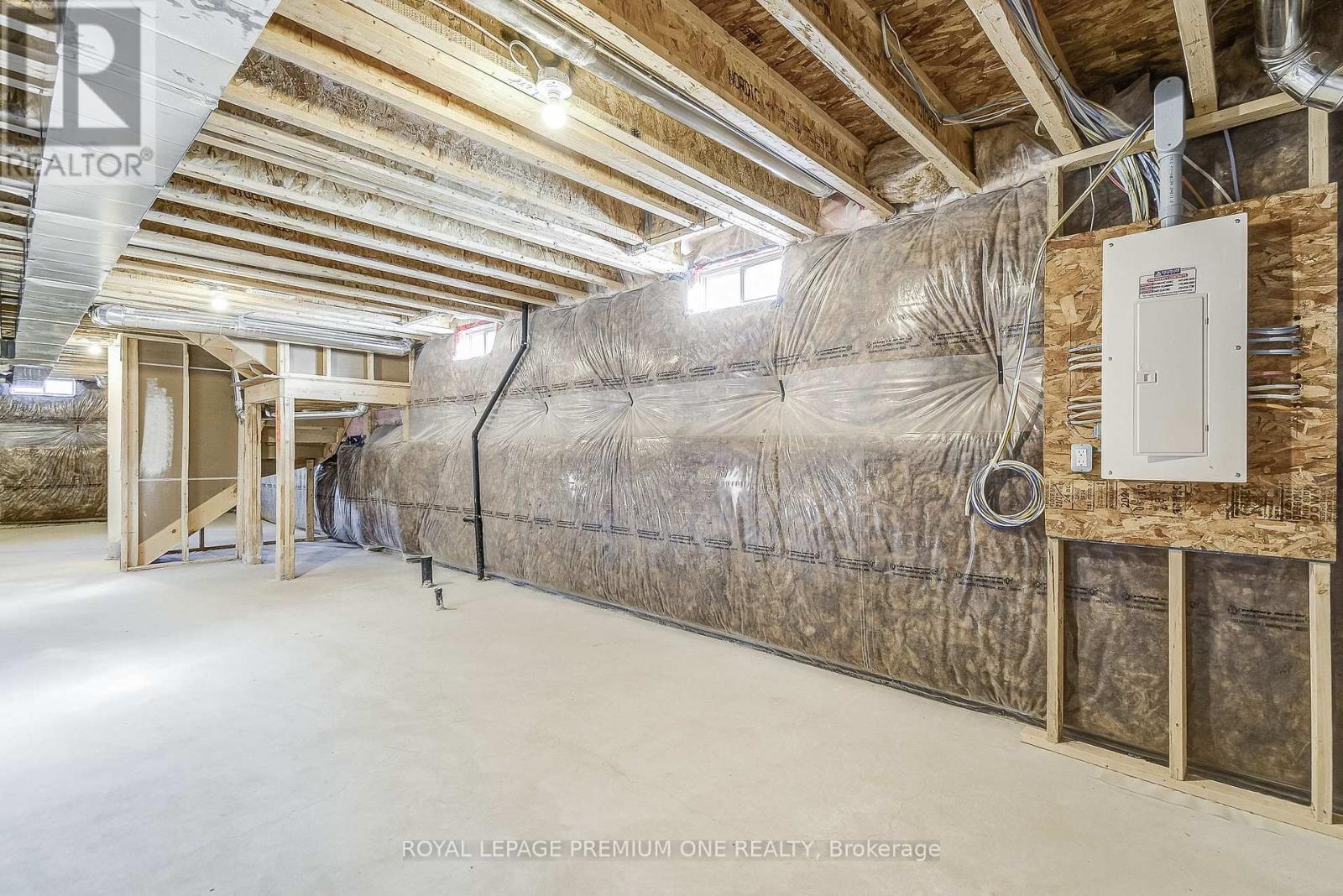 432 Kennedy Circle, Milton, ON - Indoor Photo Showing Basement