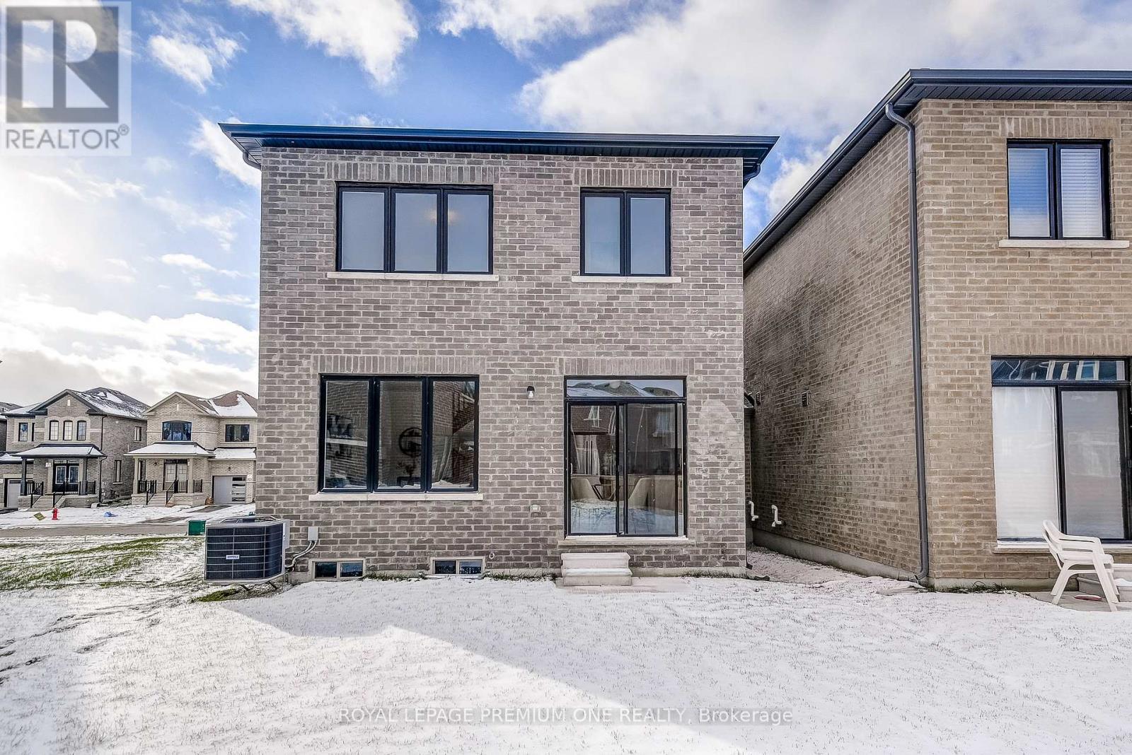 432 Kennedy Circle, Milton, ON - Outdoor