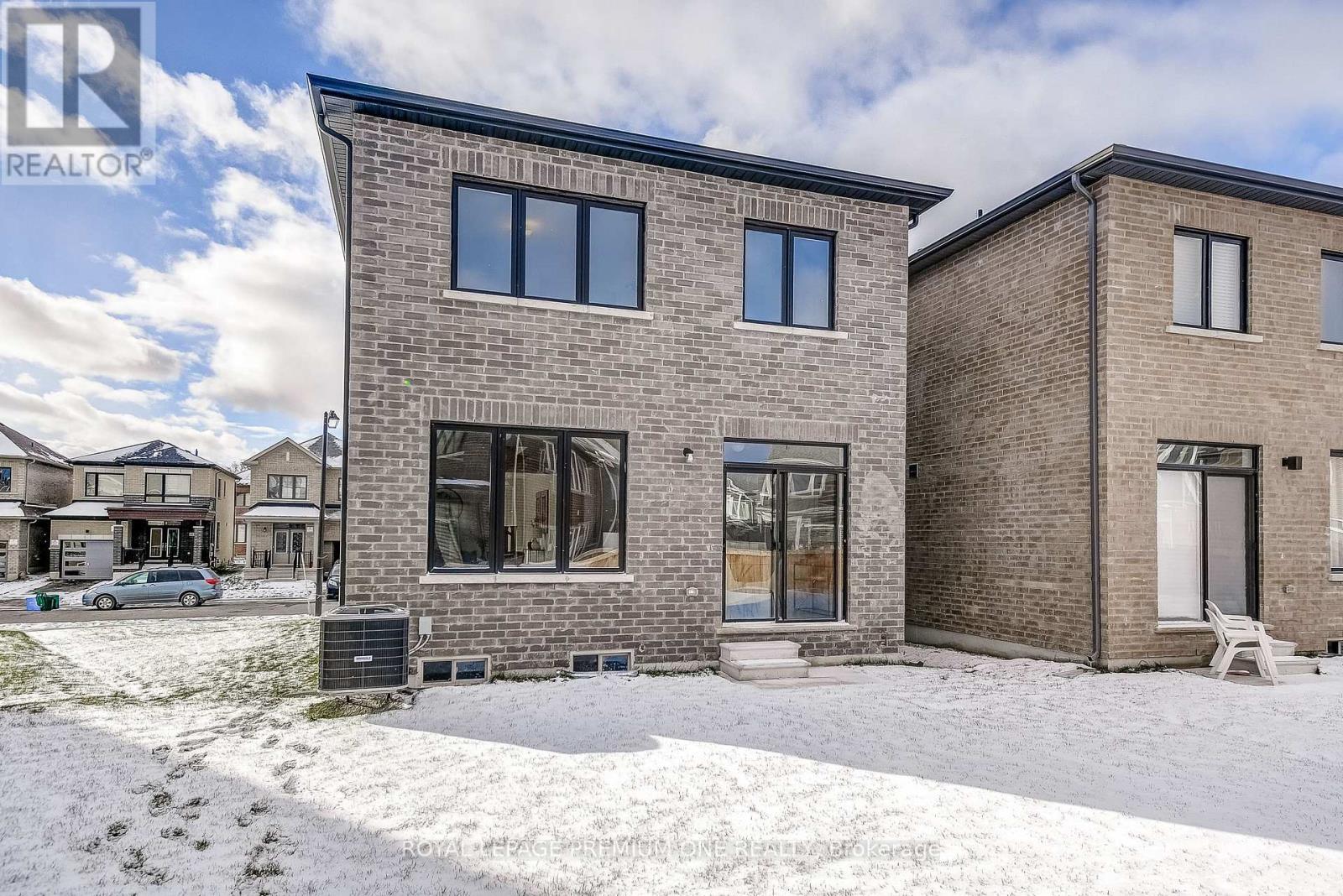 432 Kennedy Circle, Milton, ON - Outdoor With Exterior