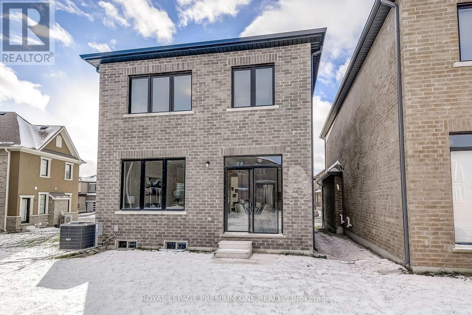 432 Kennedy Circle, Milton, ON - Outdoor With Exterior