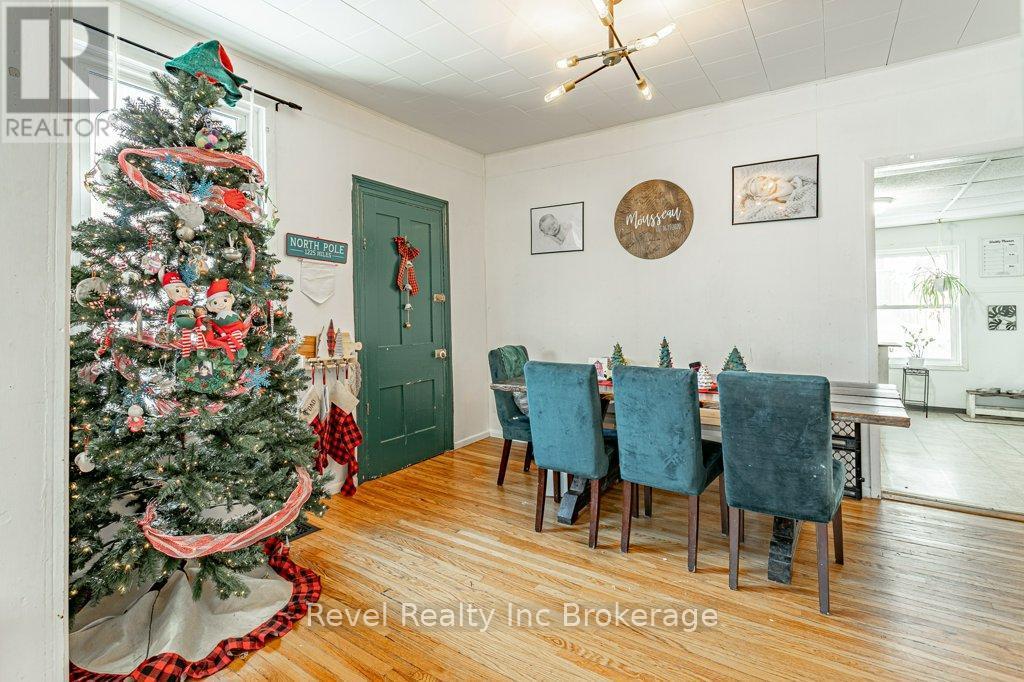 226 Oxford Street, Ingersoll (Ingersoll - South), ON - Indoor Photo Showing Dining Room