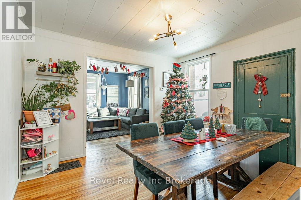 226 Oxford Street, Ingersoll (Ingersoll - South), ON - Indoor Photo Showing Dining Room