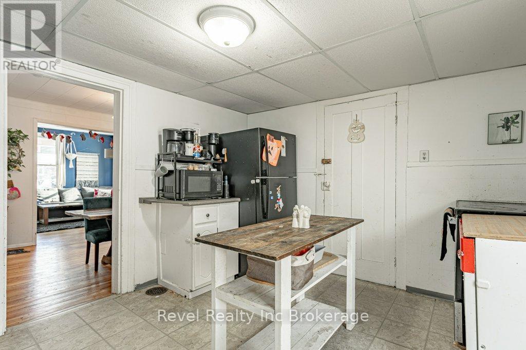 226 Oxford Street, Ingersoll (Ingersoll - South), ON - Indoor