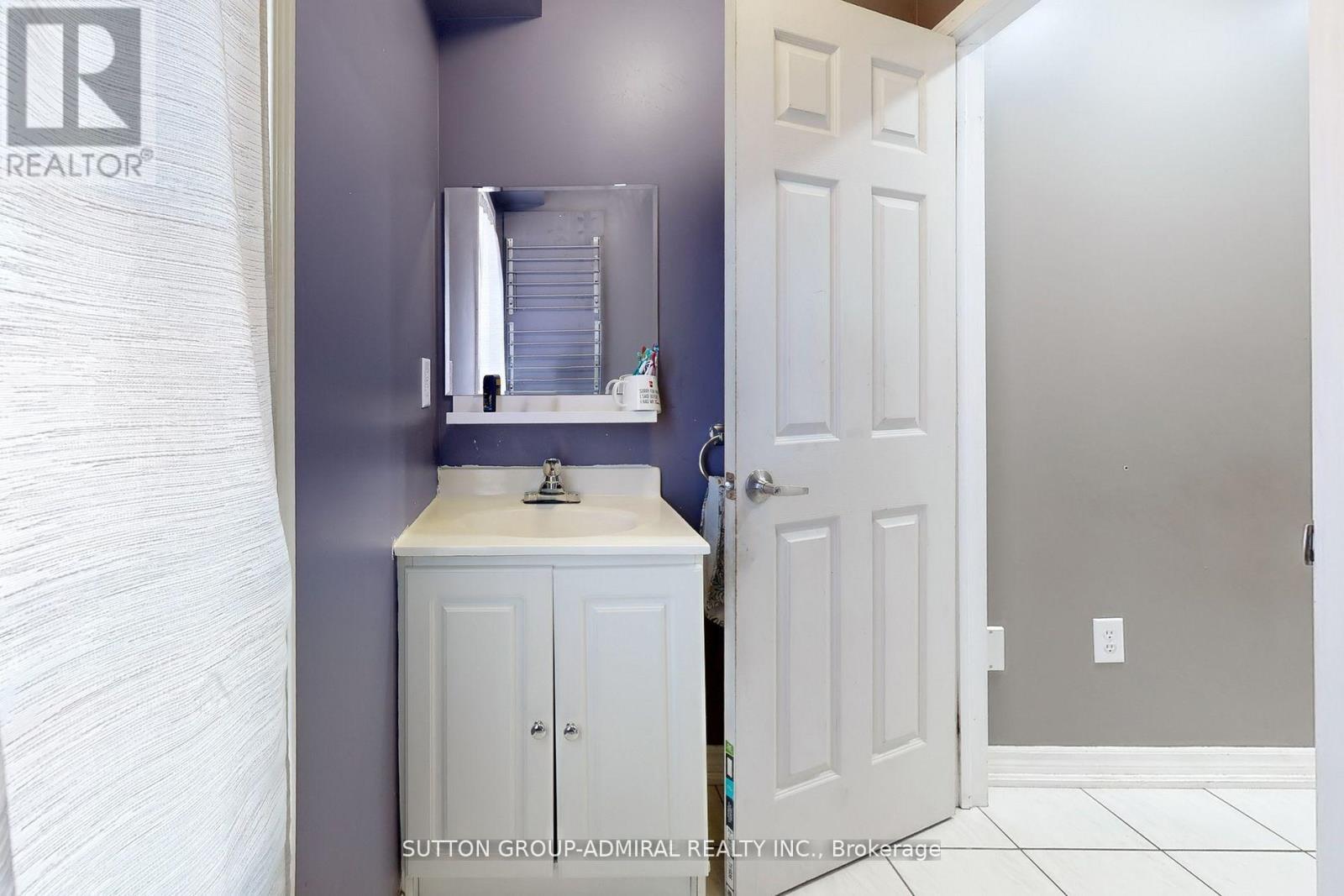 50 Jim Baird Mews, Toronto, ON - Indoor