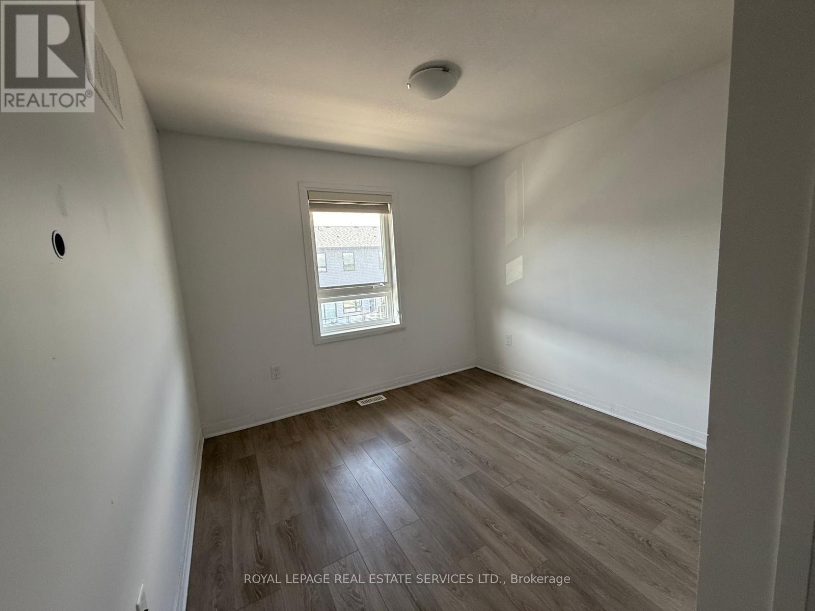 70 - 51 Sparrow Avenue, Cambridge, ON - Indoor Photo Showing Other Room