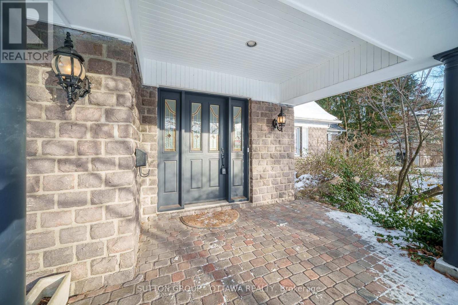 661 Blair Road, Ottawa, ON - Outdoor