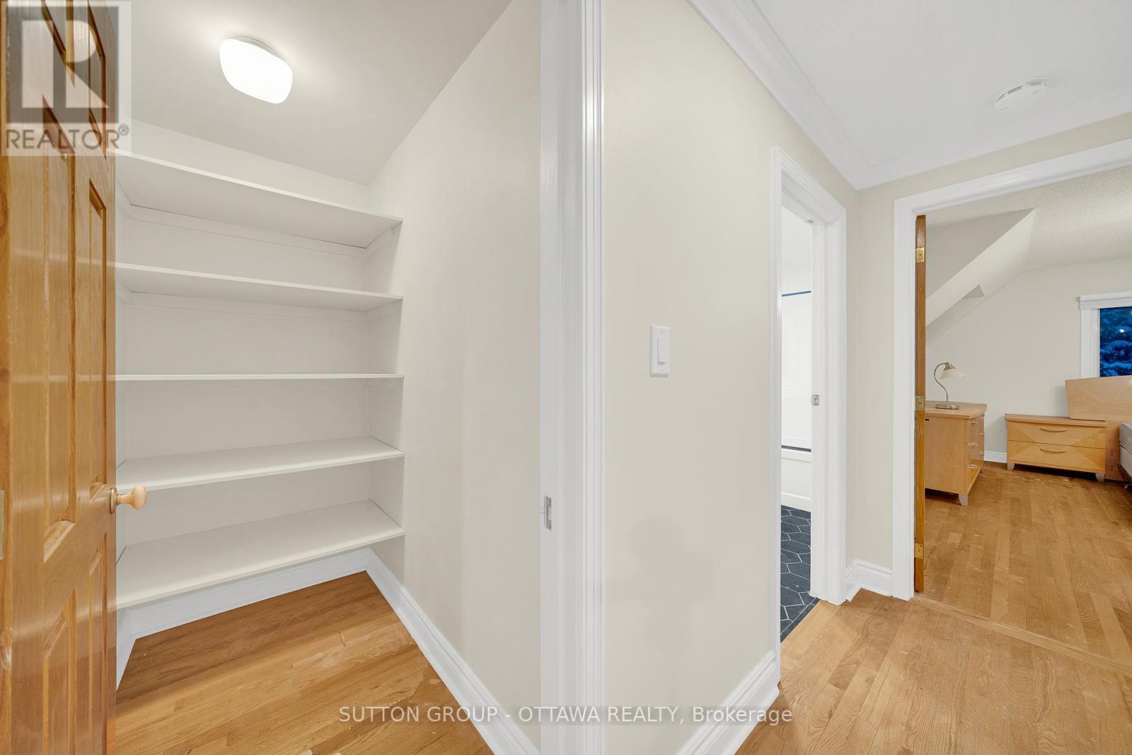 661 Blair Road, Ottawa, ON - Indoor