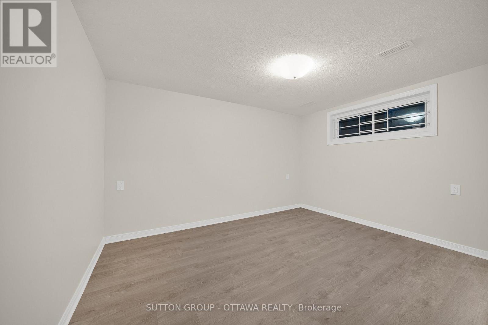 661 Blair Road, Ottawa, ON - Indoor Photo Showing Other Room