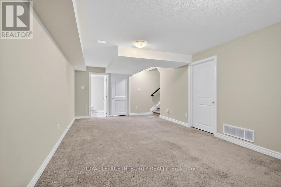 Family Room - 168 Bandelier Way W, Ottawa, ON - Indoor Photo Showing Other Room