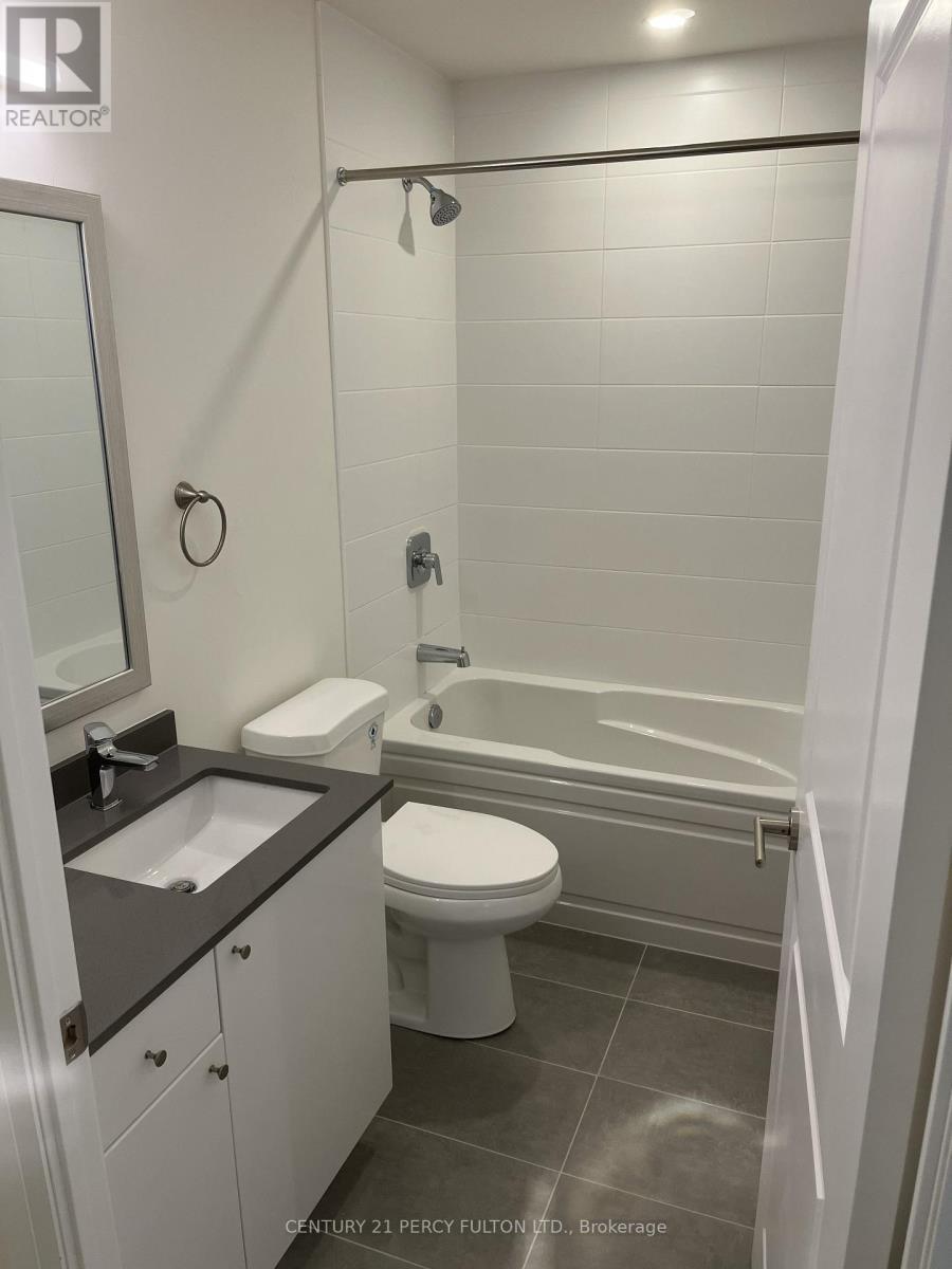 2609 - 3260 Sheppard Avenue E, Toronto, ON - Indoor Photo Showing Bathroom