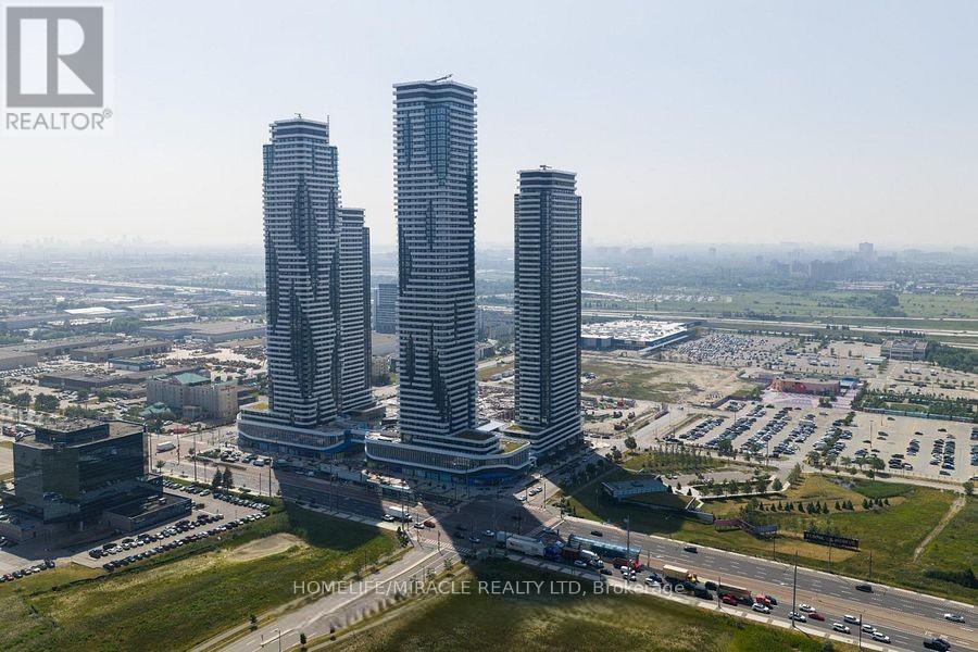 3308 - 8 Interchange Way, Vaughan, ON - Outdoor With View