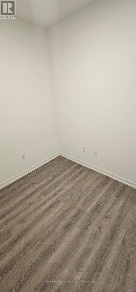 3308 - 8 Interchange Way, Vaughan, ON - Indoor Photo Showing Other Room