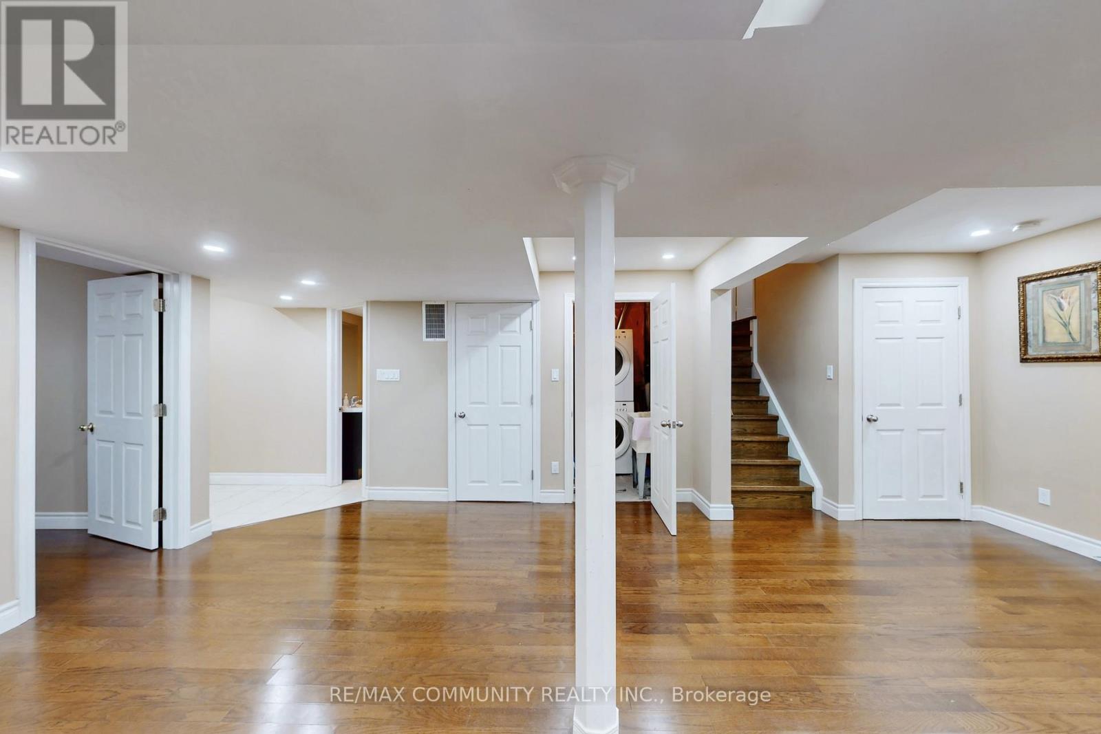 10 Oxfordshire Street, Markham, ON - Indoor