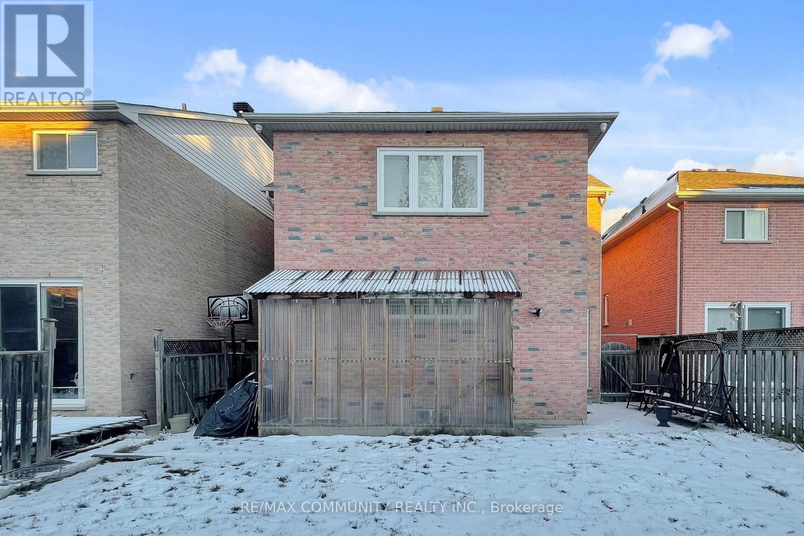 10 Oxfordshire Street, Markham, ON - Outdoor With Exterior
