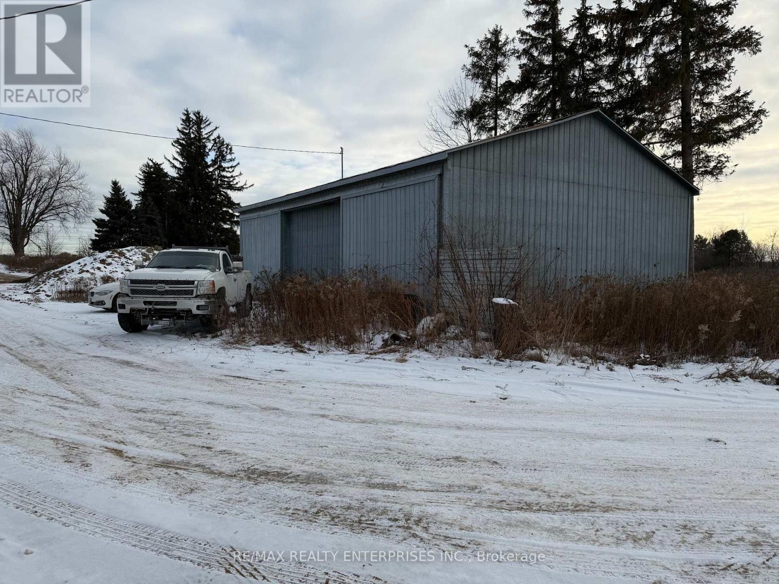 13571 Steeles Avenue, Halton Hills, ON