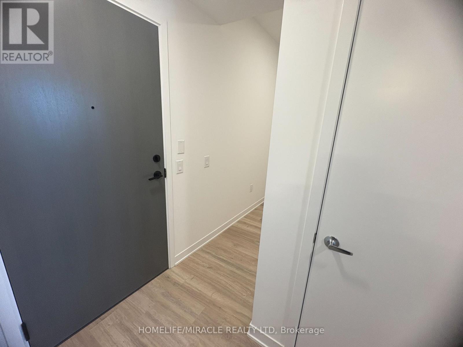 827 - 20 All Nations Drive, Brampton, ON - Indoor Photo Showing Other Room