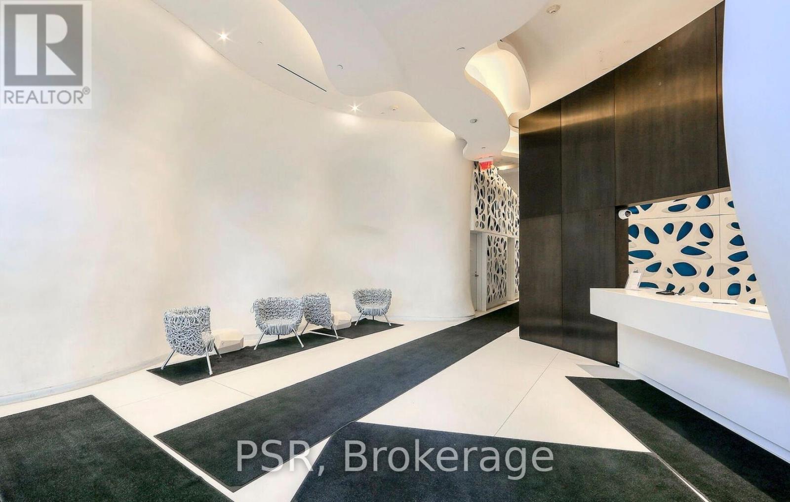 410 - 1 Bloor Street E, Toronto, ON - Indoor Photo Showing Other Room