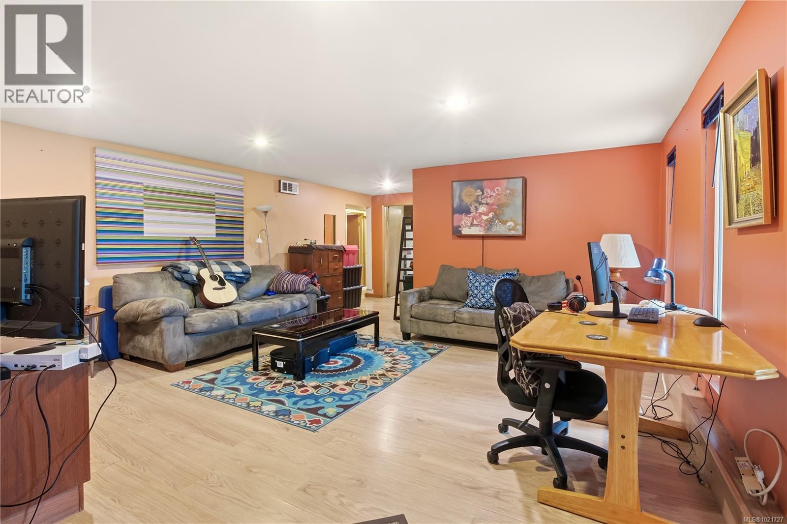 Secondary Suite - 9644 Lakeshore Rd, Port Alberni, BC - Indoor Photo Showing Living Room