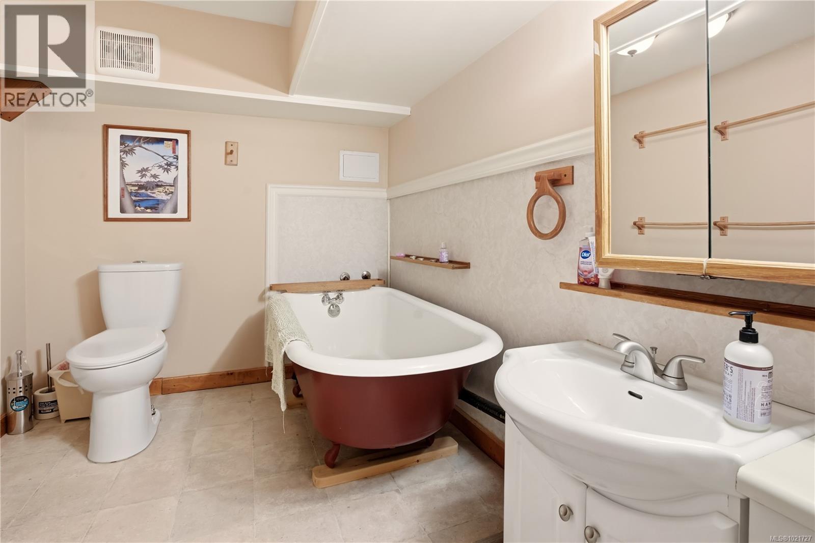 Secondary Suite - 9644 Lakeshore Rd, Port Alberni, BC - Indoor Photo Showing Bathroom