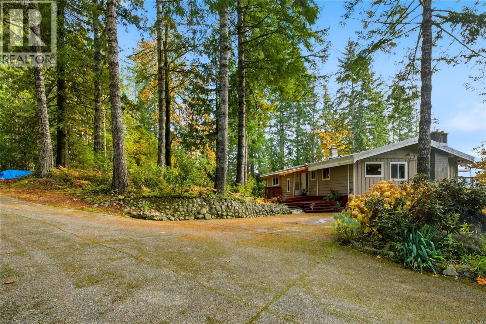 9644 Lakeshore Rd, Port Alberni, BC - Outdoor