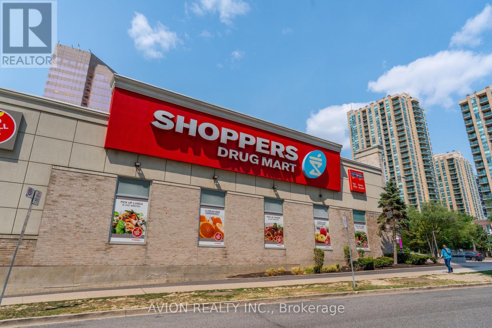 802 - 5500 Yonge Street W, Toronto, ON - Outdoor