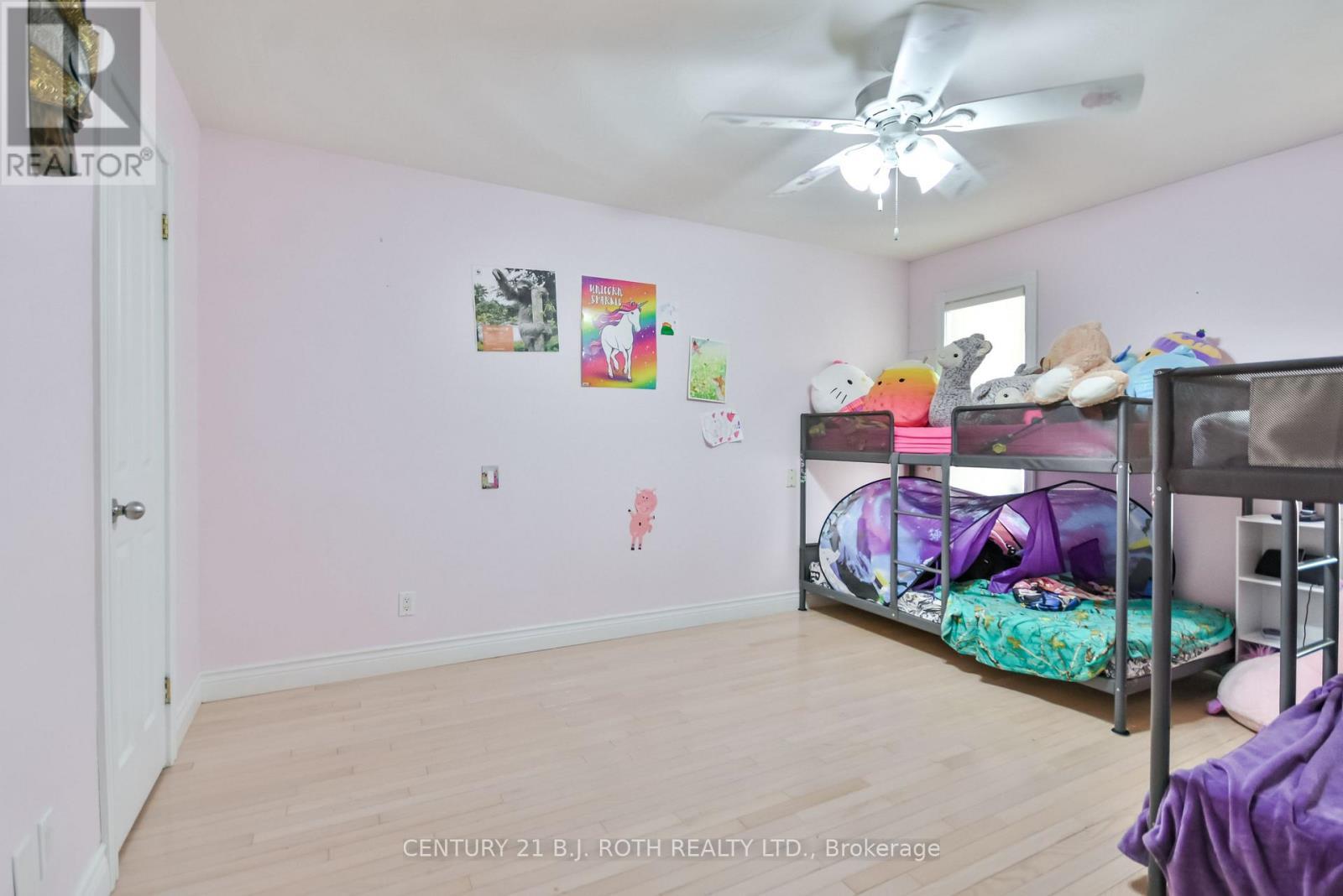 55 Bloxham Place, Barrie, ON - Indoor Photo Showing Bedroom