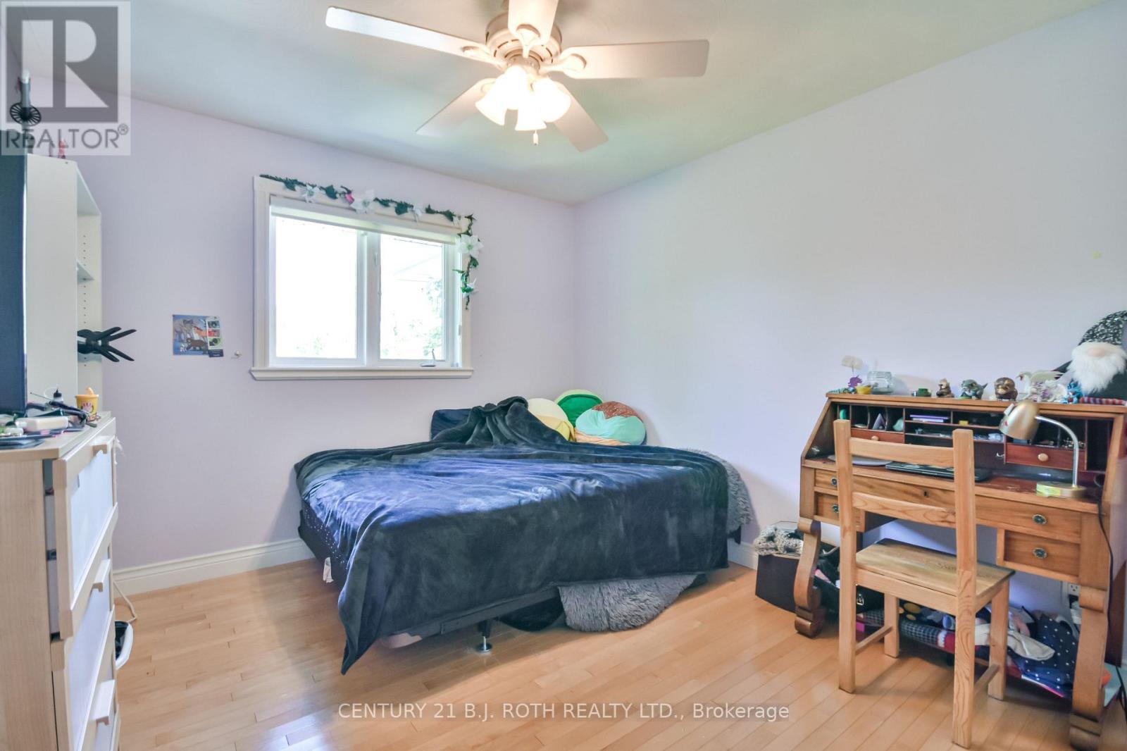 55 Bloxham Place, Barrie, ON - Indoor Photo Showing Bedroom