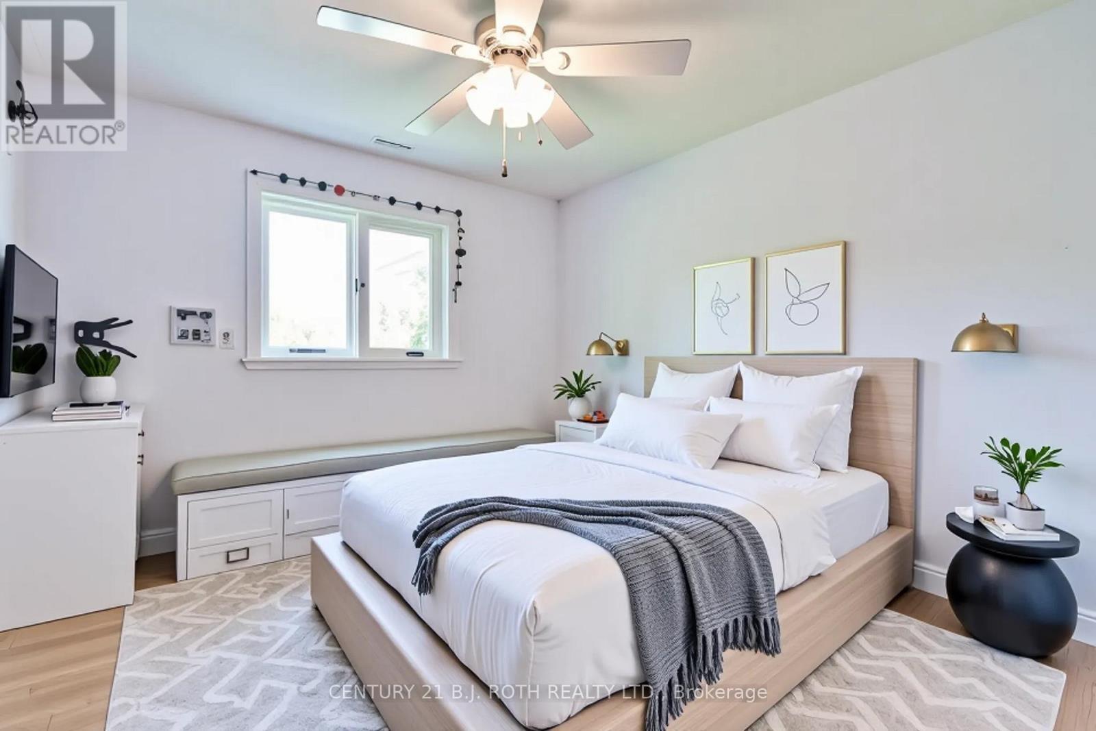 55 Bloxham Place, Barrie, ON - Indoor Photo Showing Bedroom