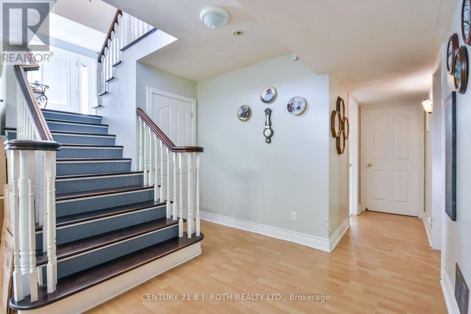 55 Bloxham Place, Barrie, ON - Indoor Photo Showing Other Room