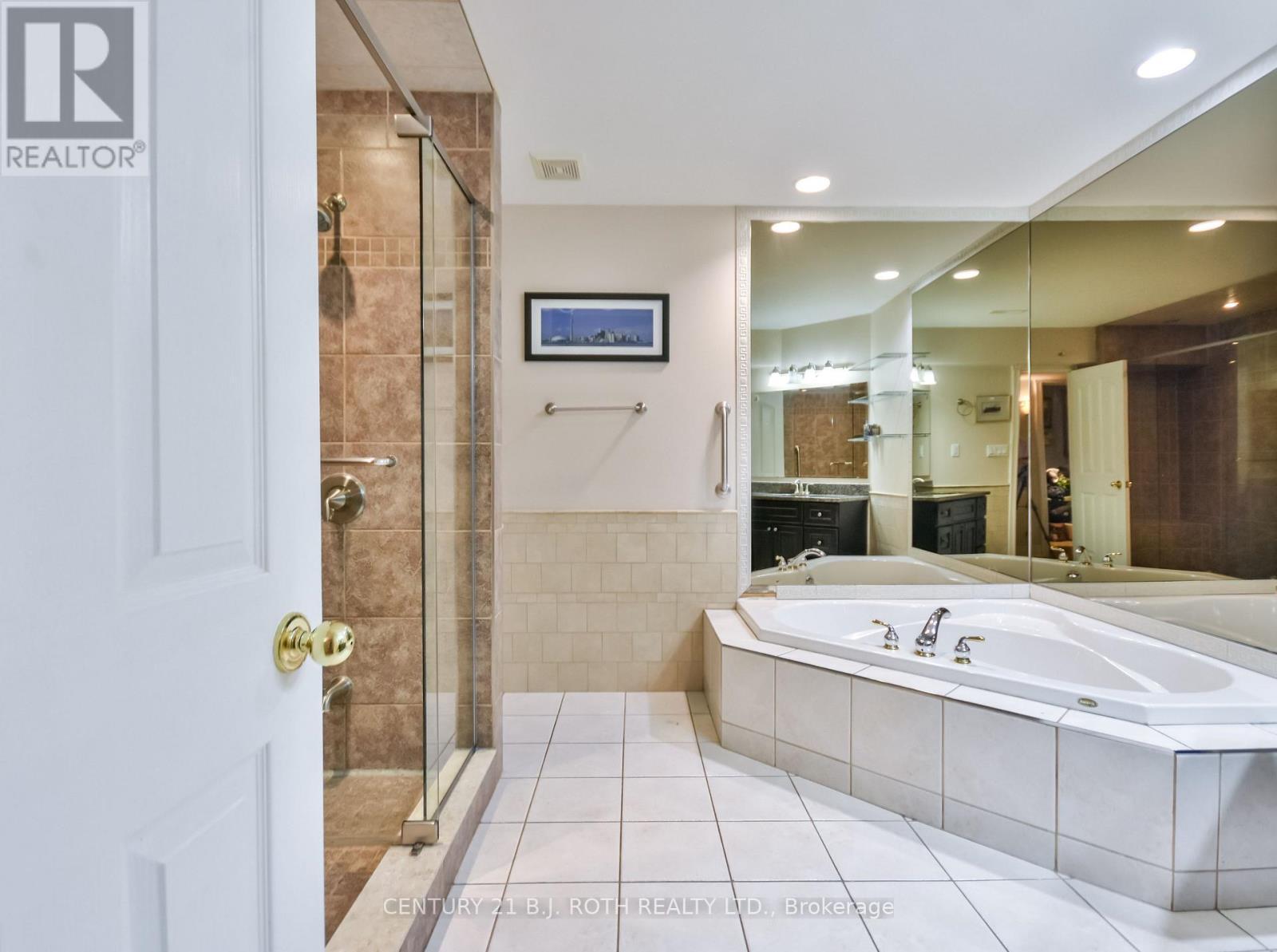 55 Bloxham Place, Barrie, ON - Indoor Photo Showing Bathroom