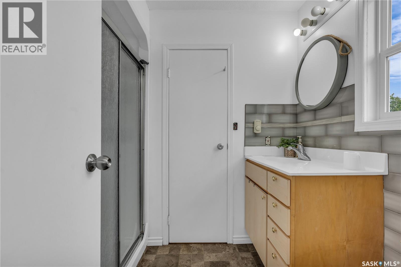 Smith Honoroski Acreage, Leask Rm No. 464, SK - Indoor