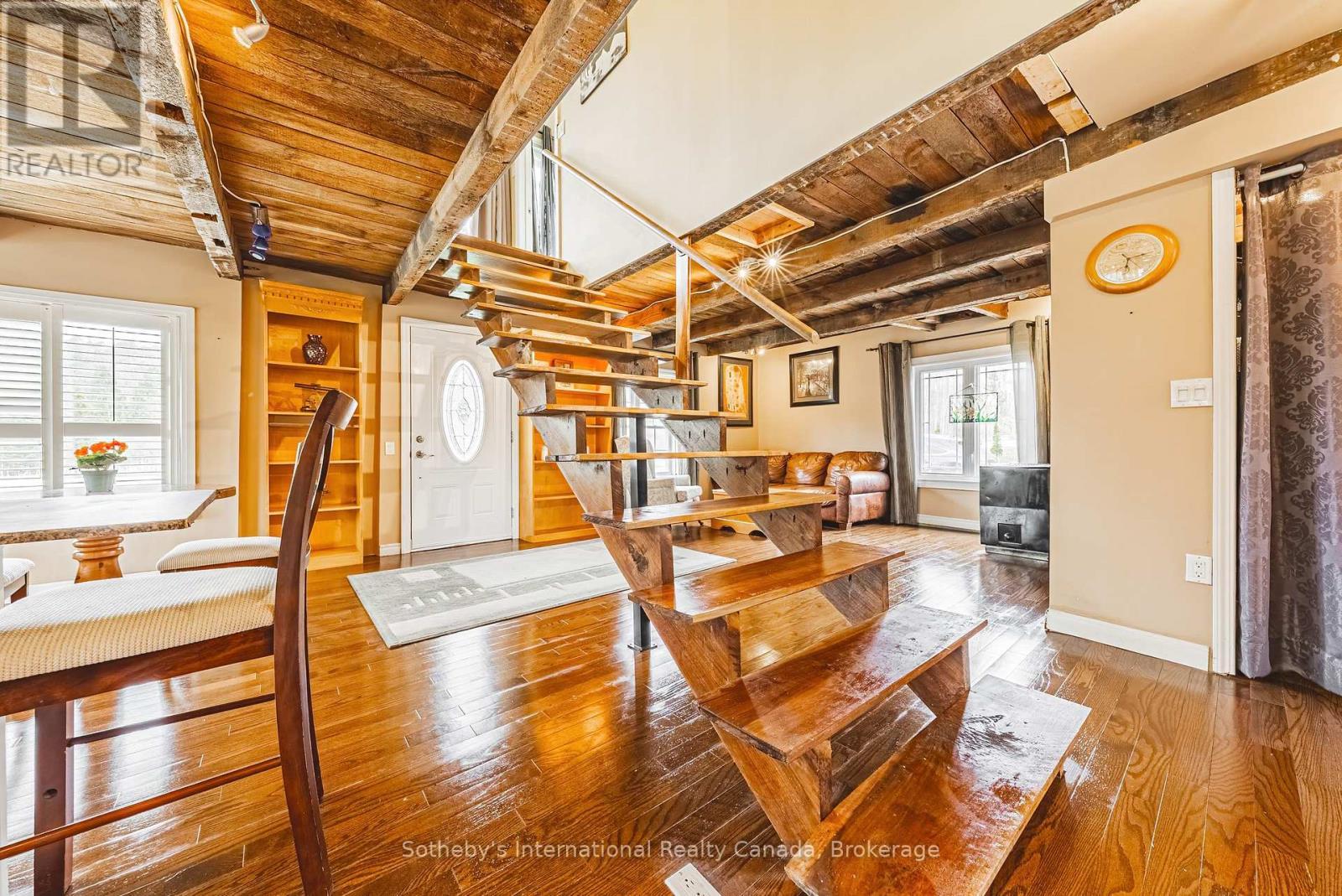 1680 Old Brock Street, Norfolk (Vittoria), ON - Indoor