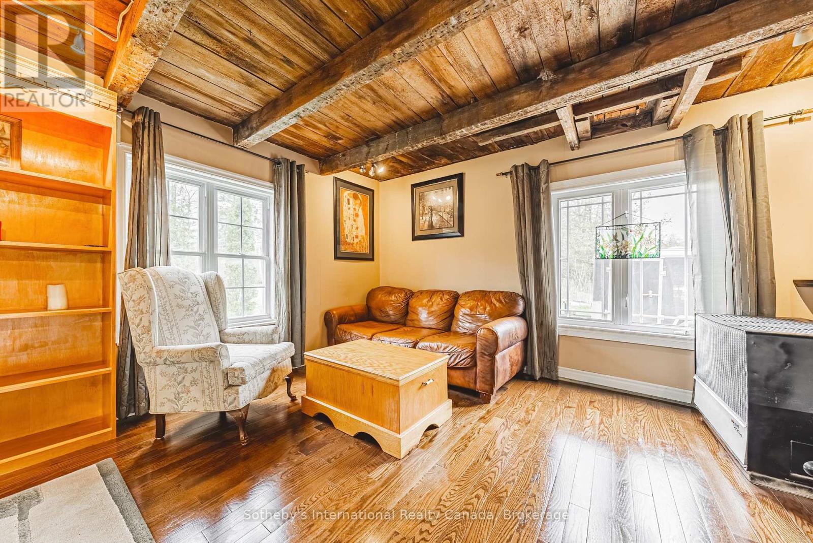 1680 Old Brock Street, Norfolk (Vittoria), ON - Indoor Photo Showing Other Room