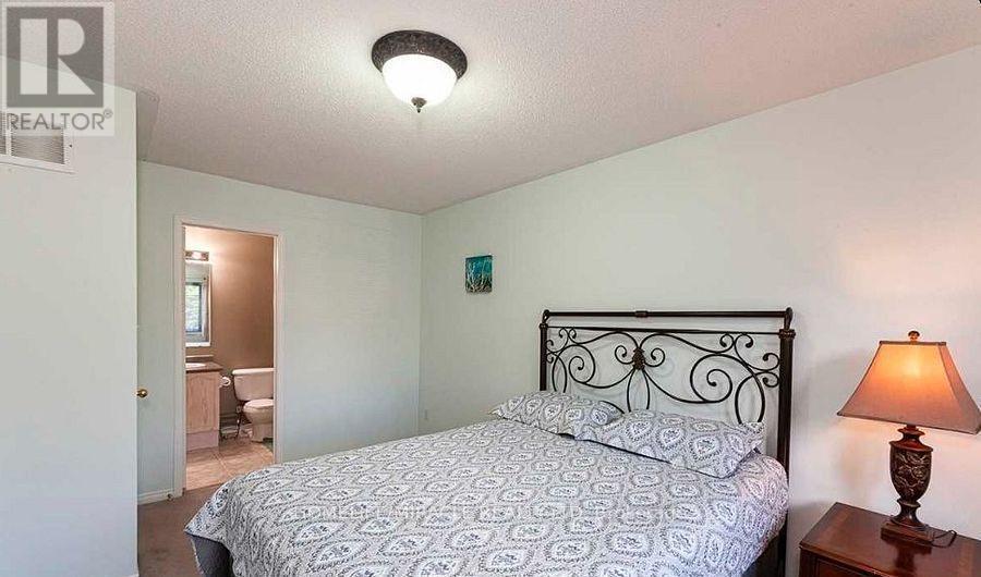 36 Bramcedar Crescent, Brampton, ON - Indoor Photo Showing Bedroom