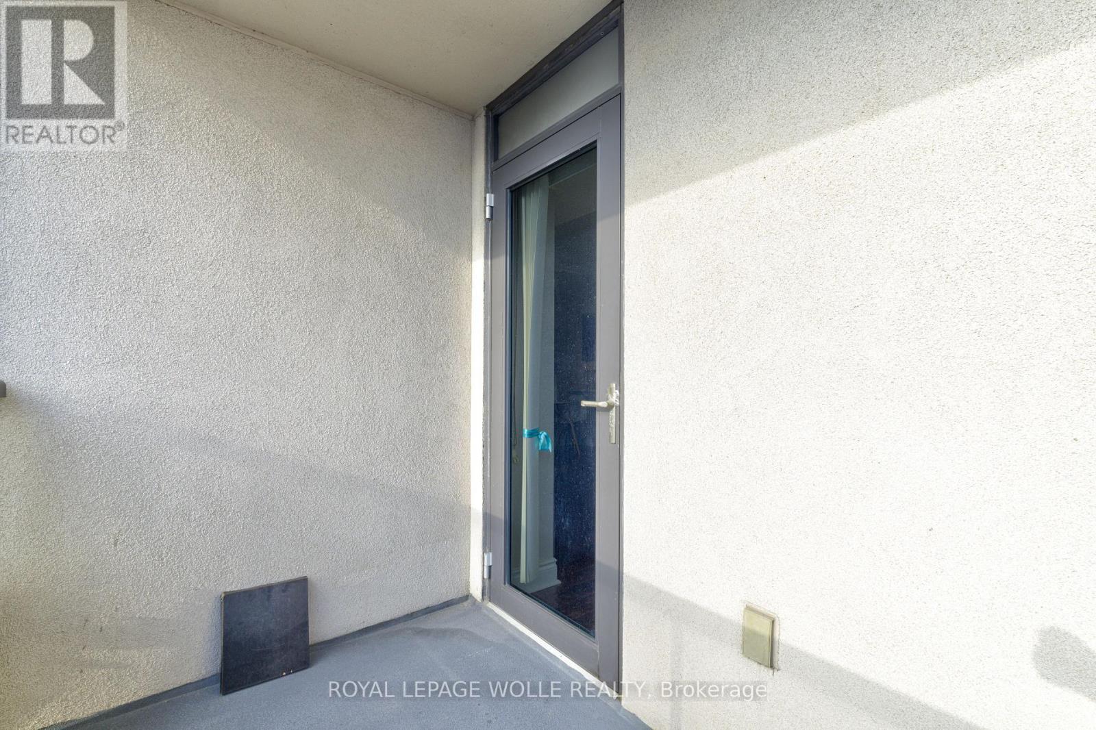 2123 - 500 Doris Avenue, Toronto, ON - Outdoor With Exterior