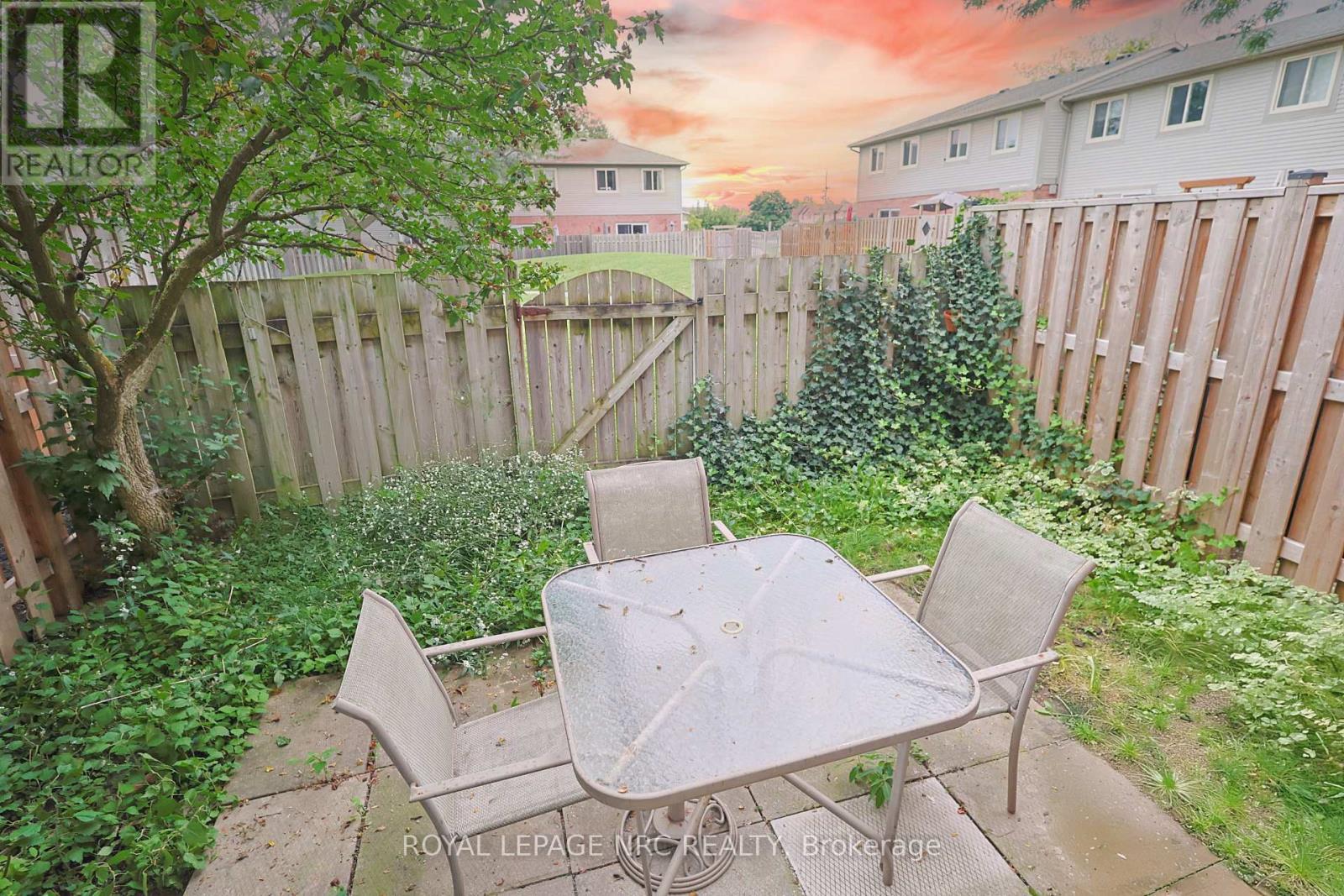 70 - 65 Dorchester Boulevard, St. Catharines (Carlton/Bunting), ON - Outdoor