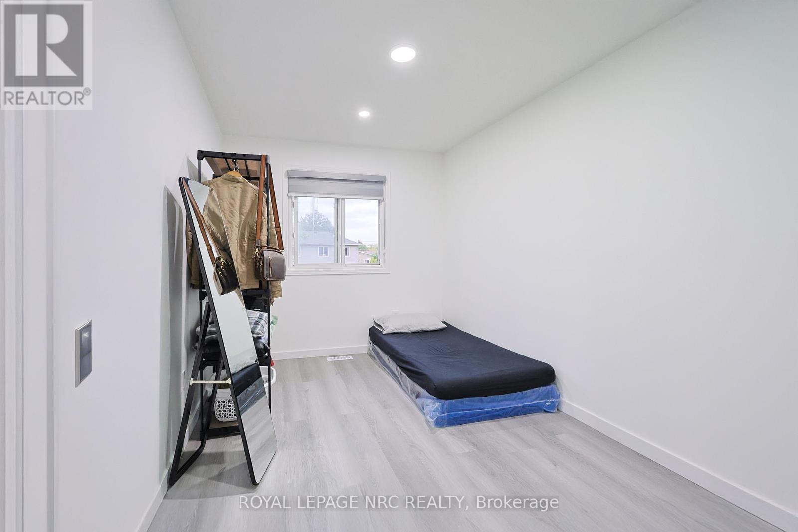 70 - 65 Dorchester Boulevard, St. Catharines (Carlton/Bunting), ON - Indoor Photo Showing Other Room