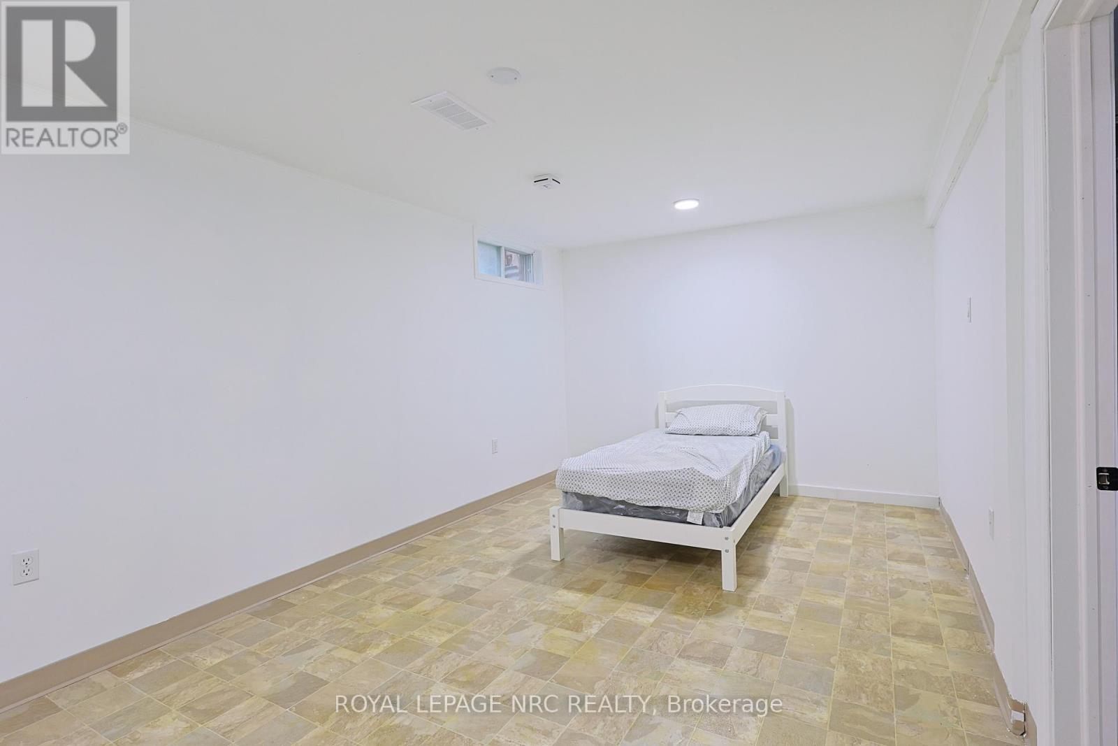 70 - 65 Dorchester Boulevard, St. Catharines (Carlton/Bunting), ON - Indoor Photo Showing Other Room