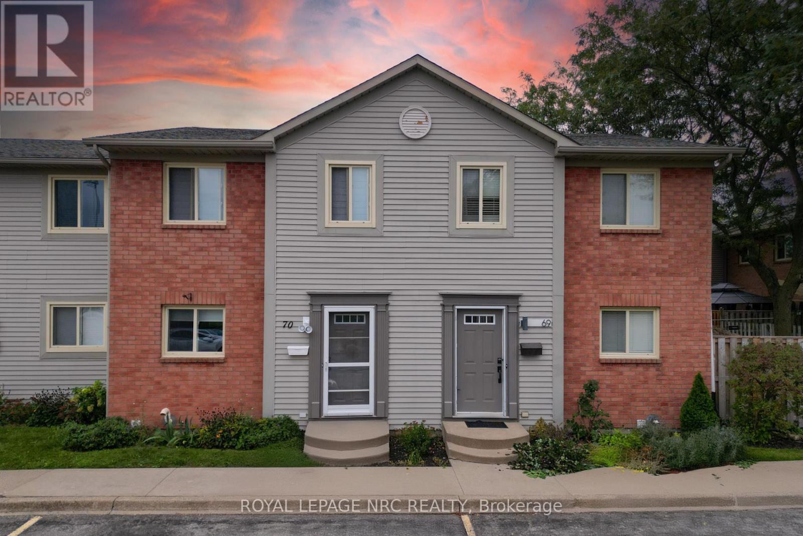 70 - 65 Dorchester Boulevard, St. Catharines (Carlton/Bunting), ON - Outdoor With Facade