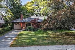 2169 PAISLEY AVENUE Burlington, ON L7R 1W1