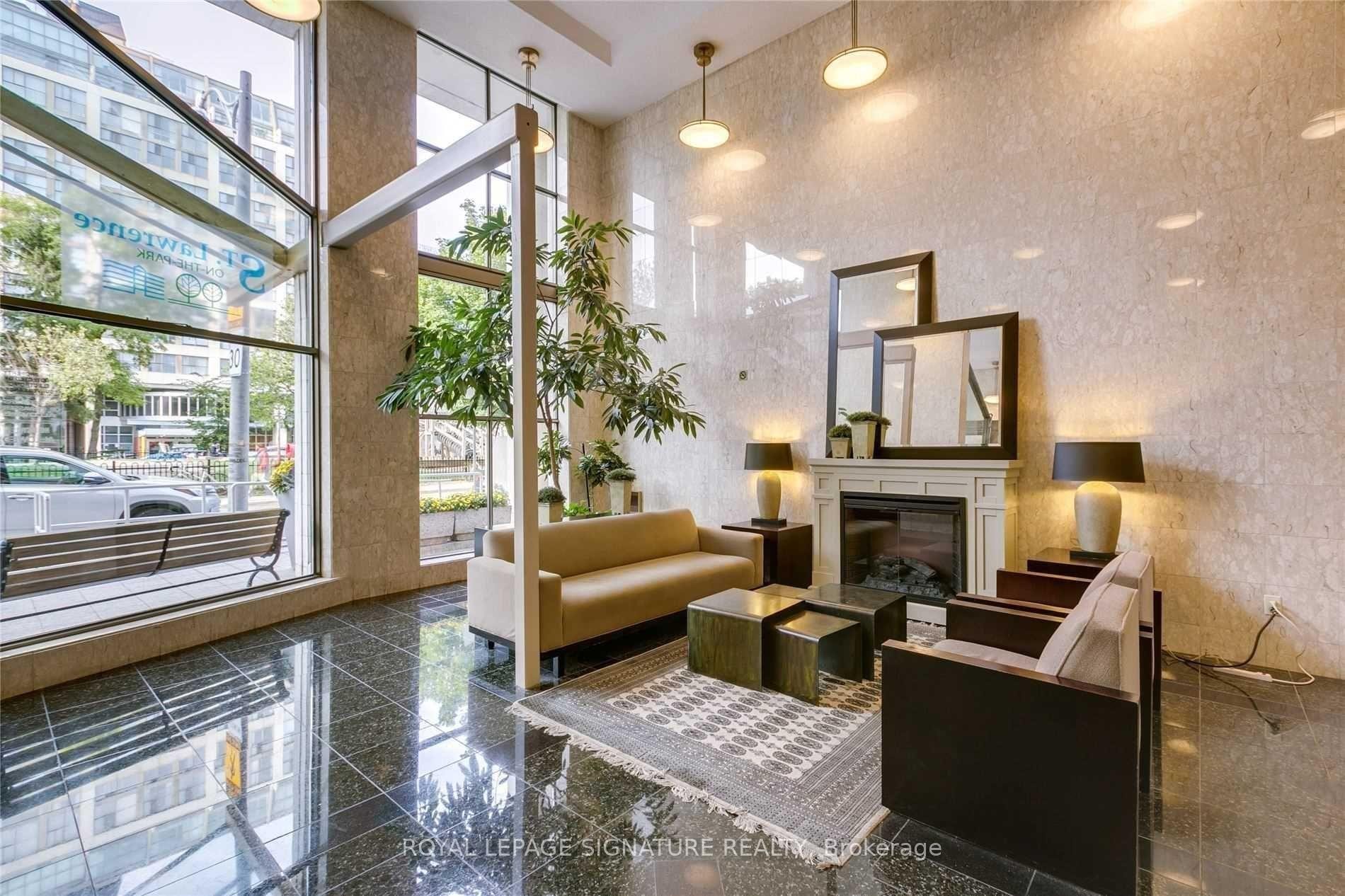 302-65 Scadding Avenue, Toronto, ON - Indoor With Fireplace