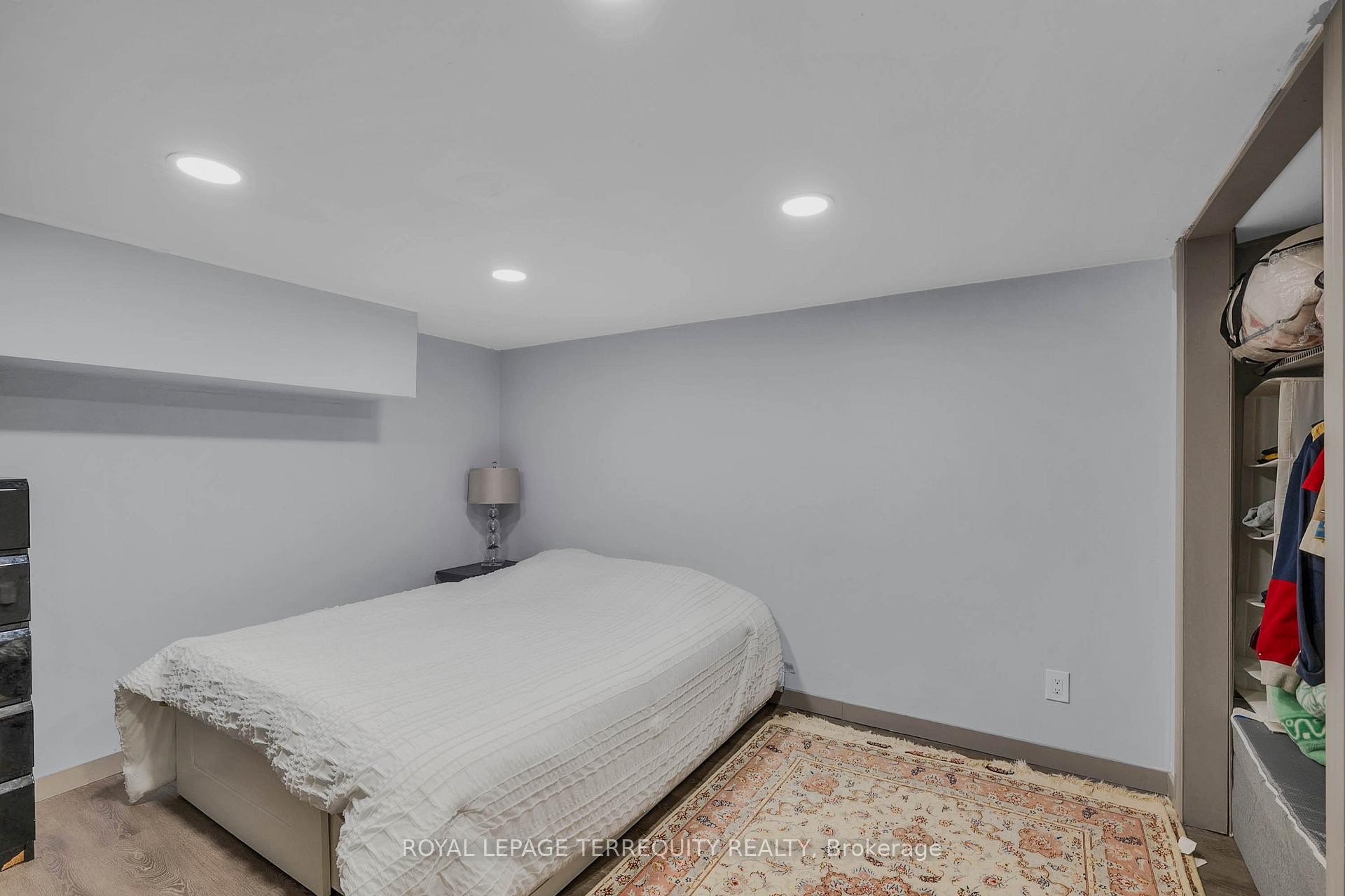 25 Bailey Crescent, Aurora, ON