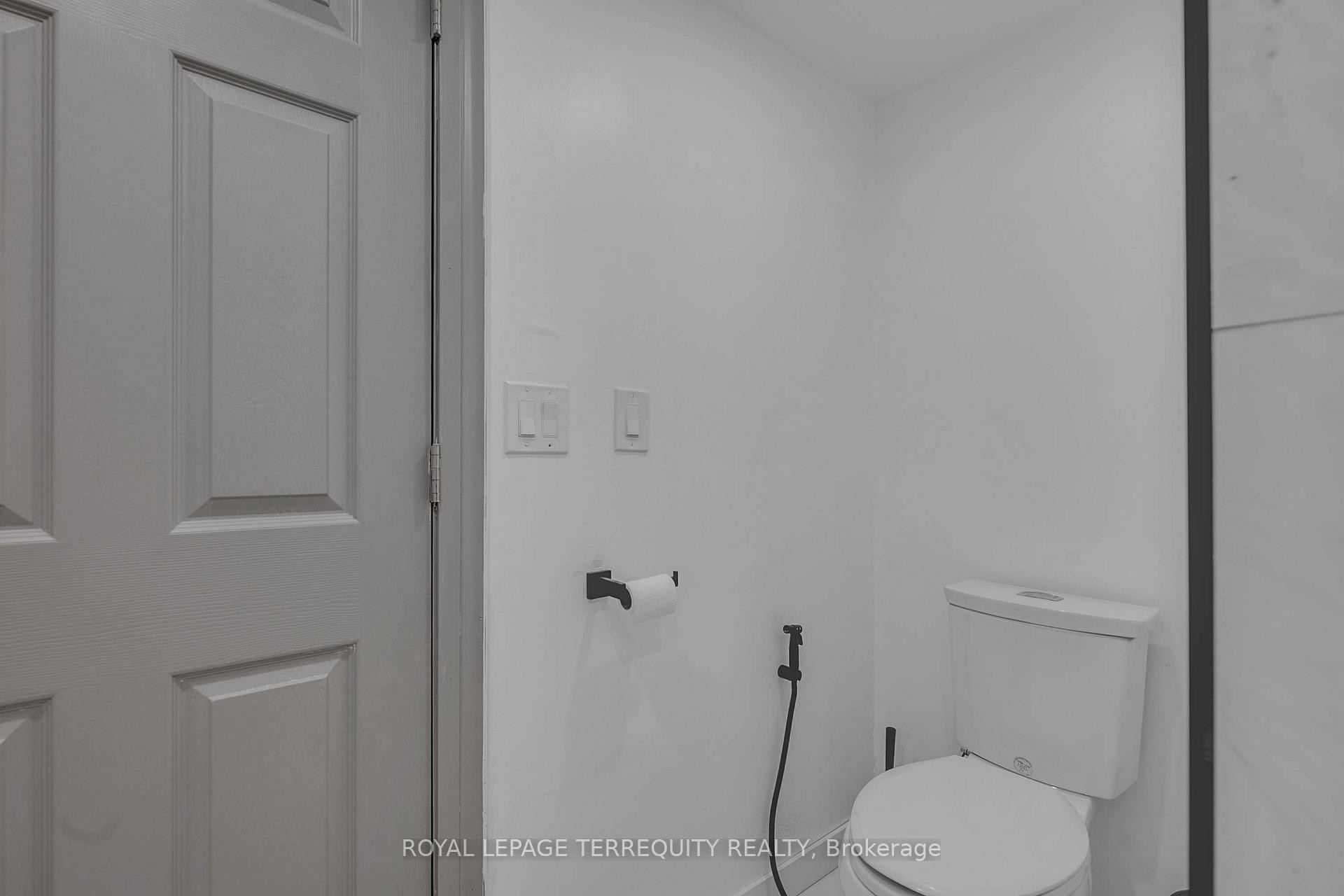 25 Bailey Crescent, Aurora, ON