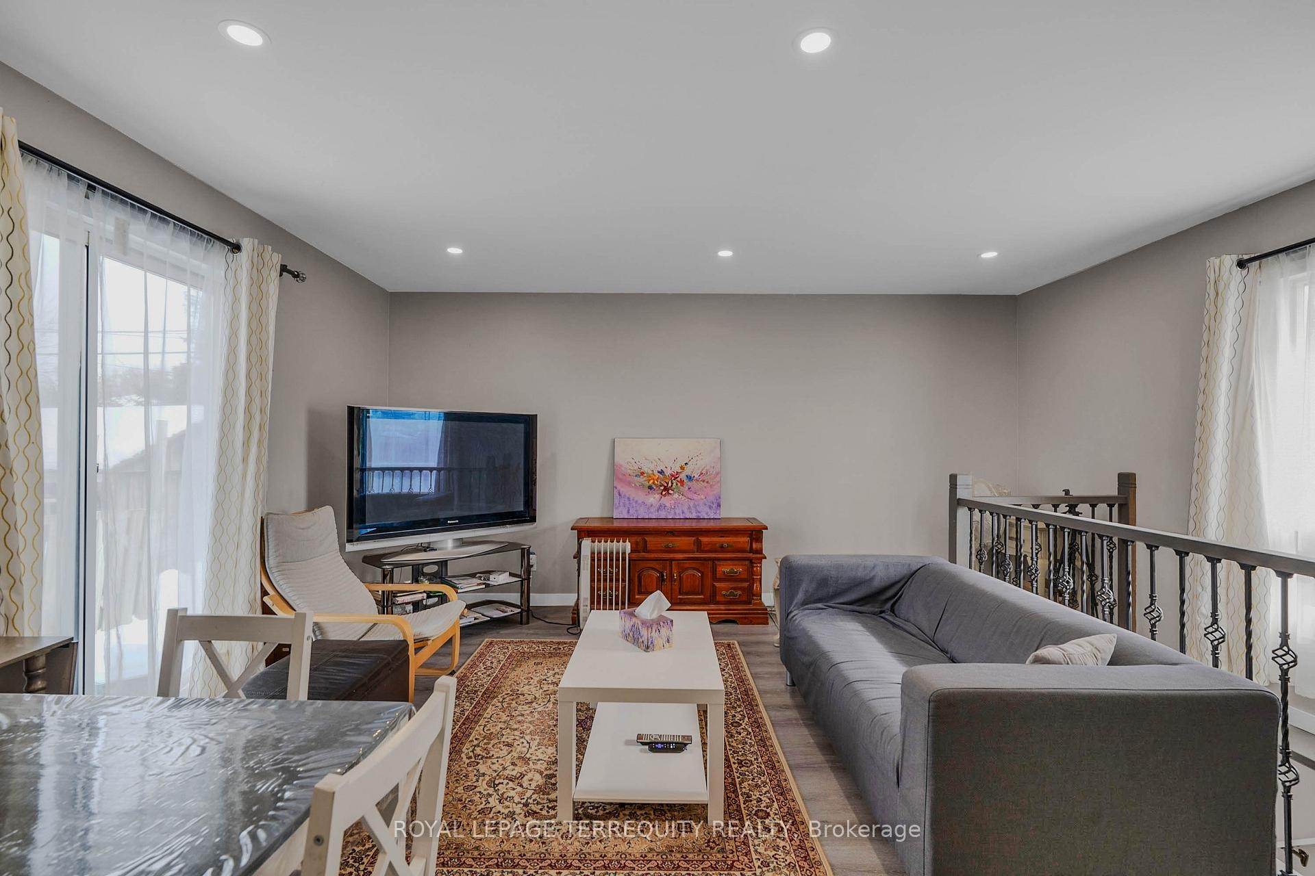 25 Bailey Crescent, Aurora, ON