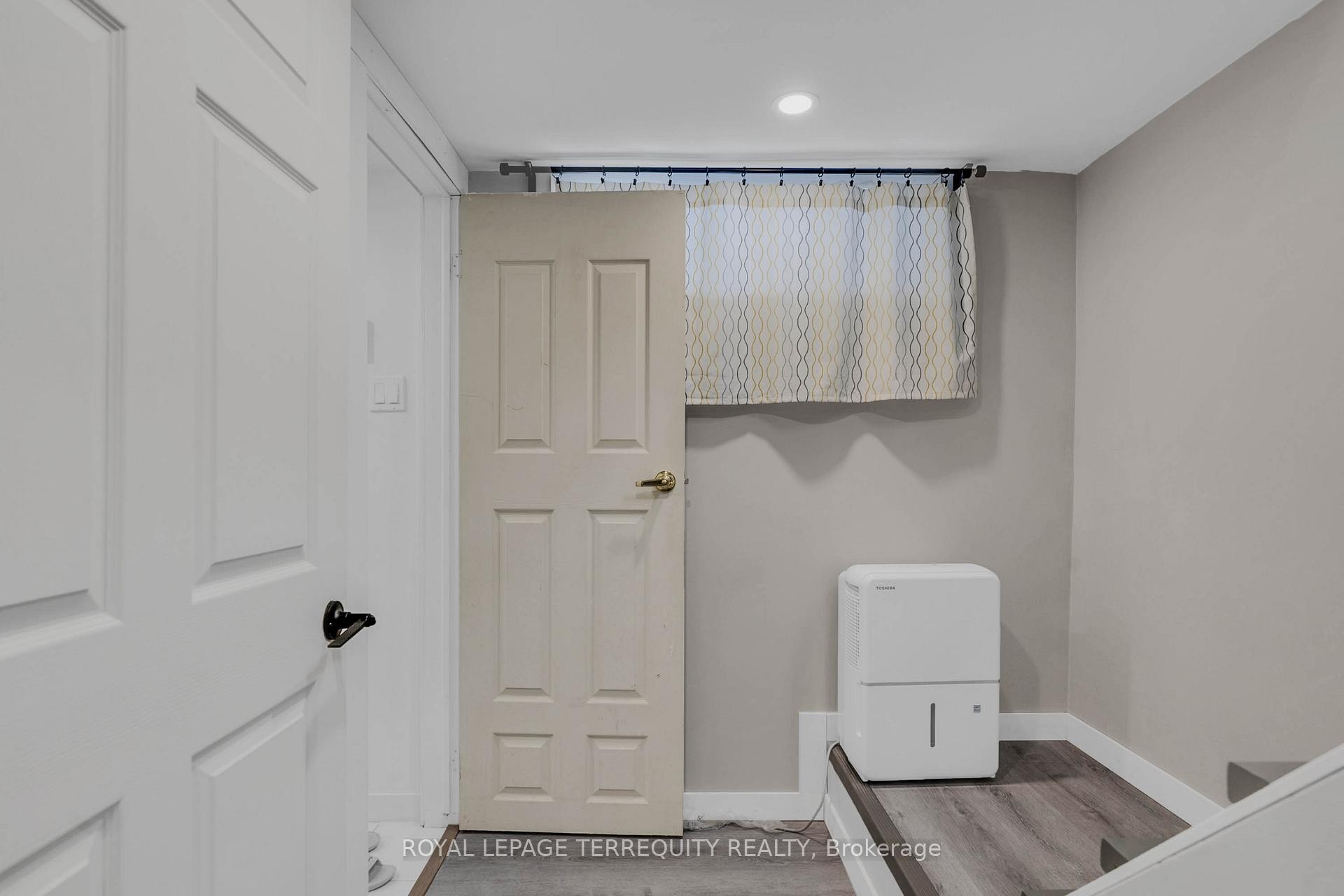 25 Bailey Crescent, Aurora, ON