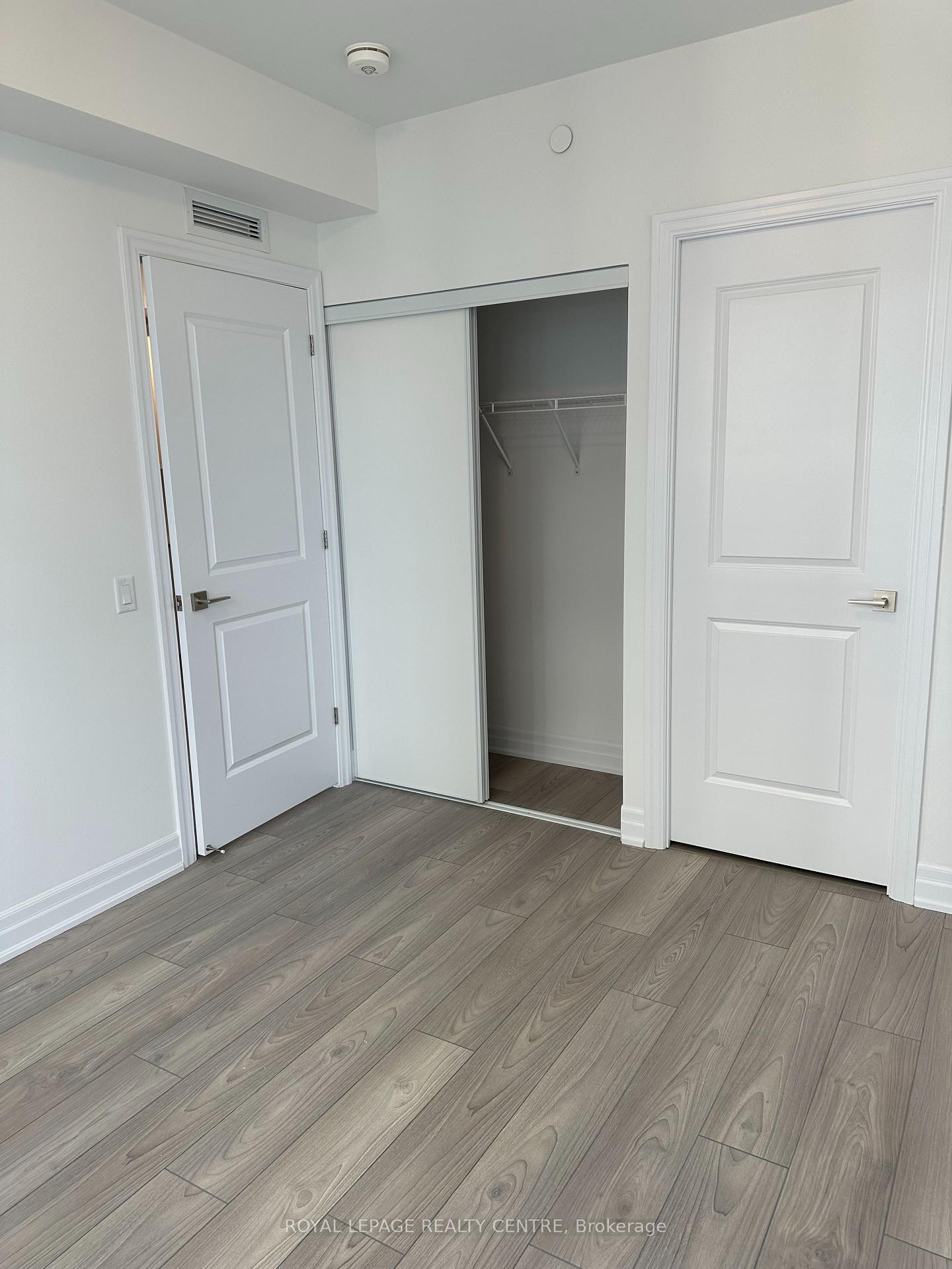 1903-36 Elm Drive W, Mississauga, ON - Indoor Photo Showing Other Room