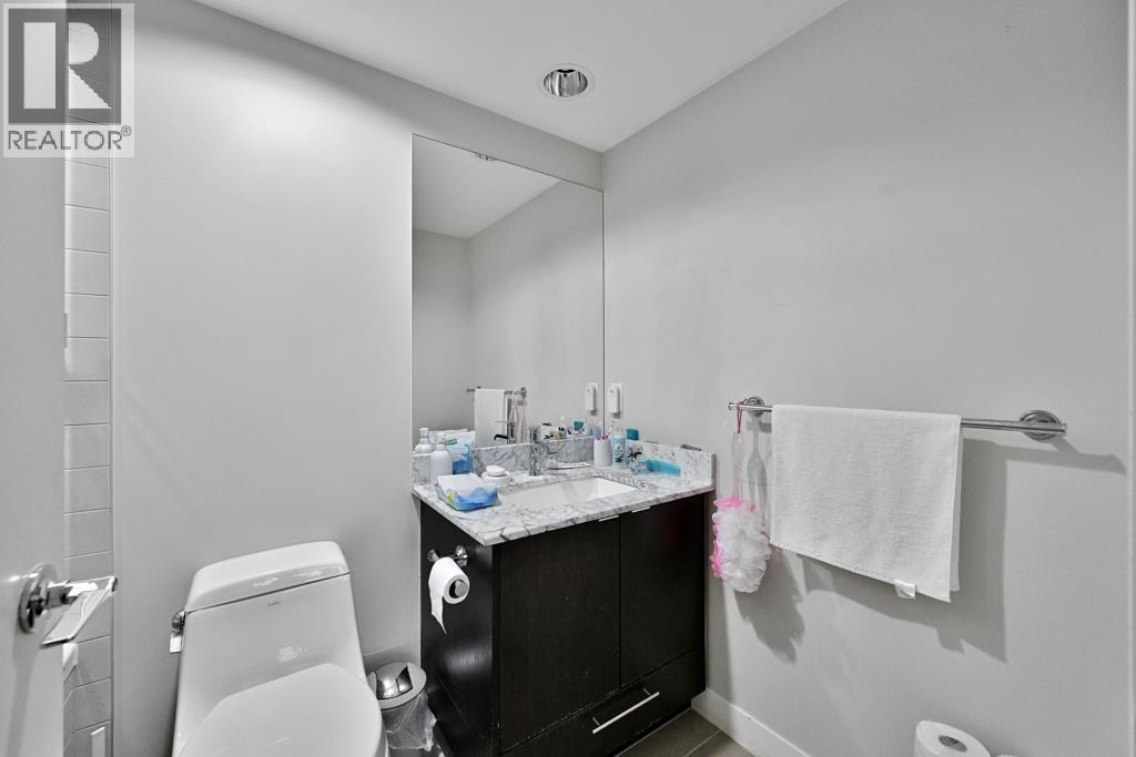 1403 7325 Arcola Street, Burnaby, BC - Indoor Photo Showing Bathroom